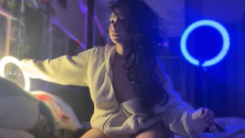 nikoli_naw online show from 10/09/25, 09:35