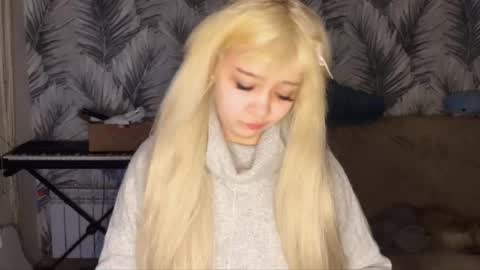 nikoli_naw online show from 05/12/26, 09:56
