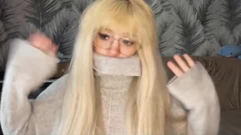 nikoli_naw online show from 05/19/26, 11:11