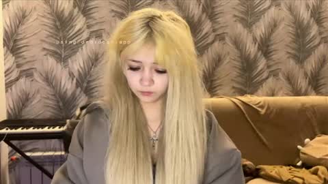 nikoli_naw online show from 05/25/26, 09:10