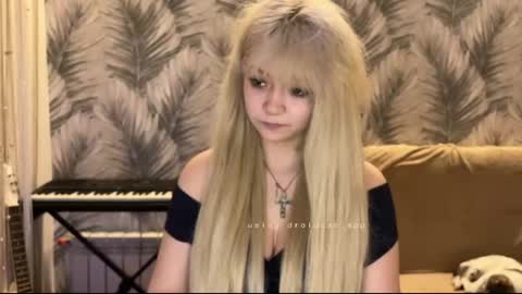 nikoli_naw online show from 06/04/26, 07:31