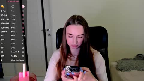 Snapshot of nikoll_s chatting on 10/30/25, 06:59 online show from 10/30/25, 06:59