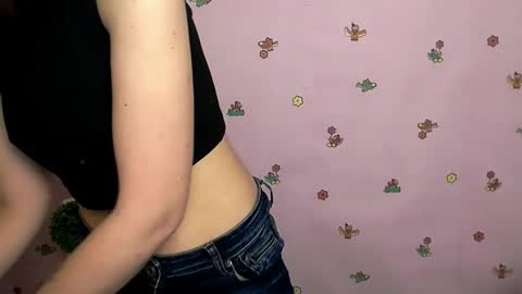 Nikolleta online show from 10/28/25, 01:03