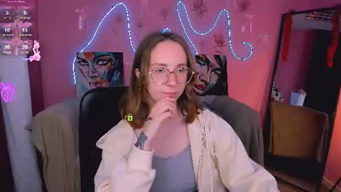 Nik online show from 06/14/26, 07:05