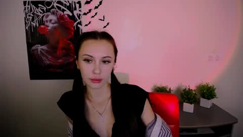 nikonara_ online show from 02/06/25, 04:36