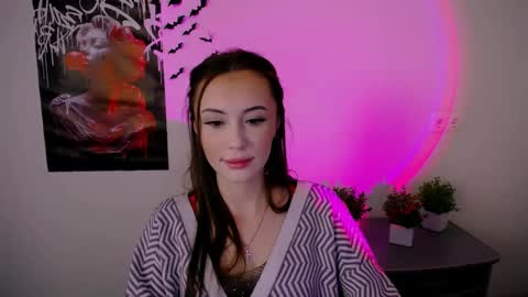 nikonara_ online show from 02/14/25, 02:12