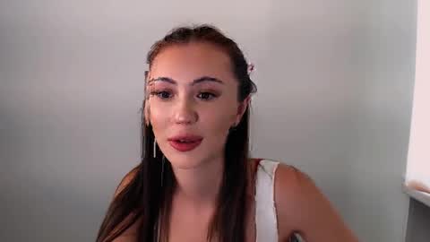 nikonara_ online show from 09/24/25, 12:19