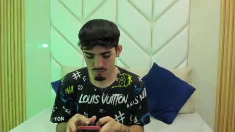 Niko Stone online show from 10/08/25, 02:58