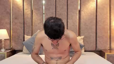 Snapshot of nikostone chatting on 11/29/25, 04:37 Niko Stone online show from 11/29/25, 04:37