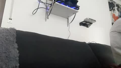 niksdick2121 online show from 11/17/25, 12:55