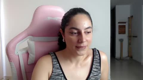 niky_blue online show from 02/02/25, 09:56