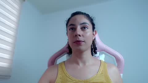 niky_blue online show from 03/05/25, 12:11