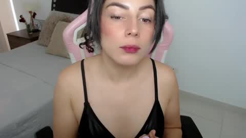 Snapshot of niky_blue chatting on 06/05/26, 12:44 niky_blue online show from 06/05/26, 12:44