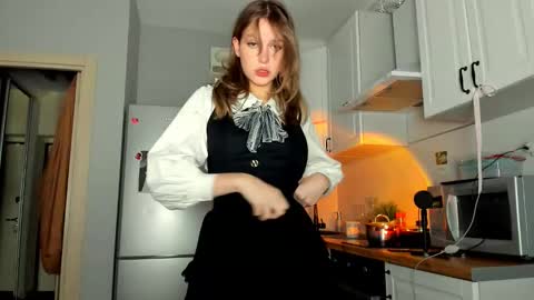 Snapshot of niky_jess chatting on 02/05/25, 08:46 Veronica online show from 02/05/25, 08:46