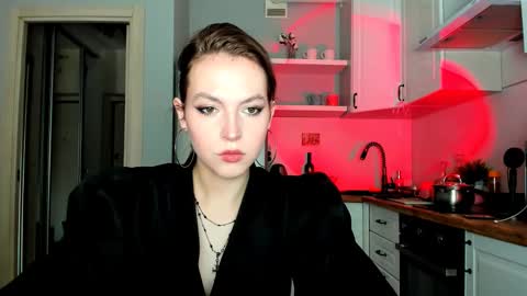 Snapshot of niky_jess chatting on 02/24/25, 11:43 Veronica online show from 02/24/25, 11:43