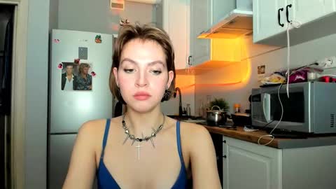 Snapshot of niky_jess chatting on 03/02/25, 06:19 Veronica online show from 03/02/25, 06:19