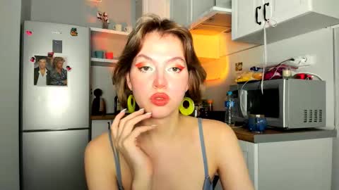 Snapshot of niky_jess chatting on 03/03/25, 08:11 Veronica online show from 03/03/25, 08:11