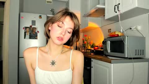 Snapshot of niky_jess chatting on 03/09/25, 09:24 Veronica online show from 03/09/25, 09:24
