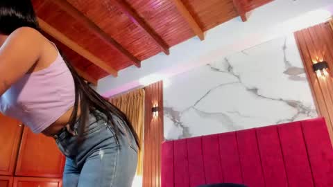 Snapshot of niky_nicole chatting on 05/25/26, 12:22 Niky online show from 05/25/26, 12:22