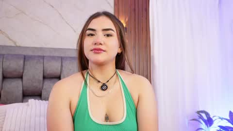 Snapshot of niky_nicole chatting on 06/06/26, 12:10 Niky online show from 06/06/26, 12:10