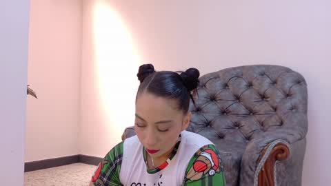  NIKY SMIT  online show from 12/20/24, 11:43