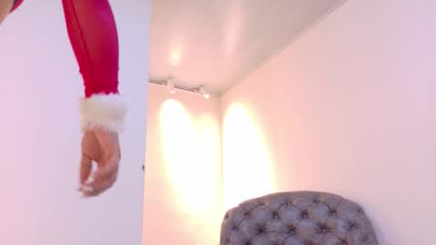 Snapshot of niky_smit chatting on 03/05/26, 10:55 NIKY SMIT online show from 03/05/26, 10:55