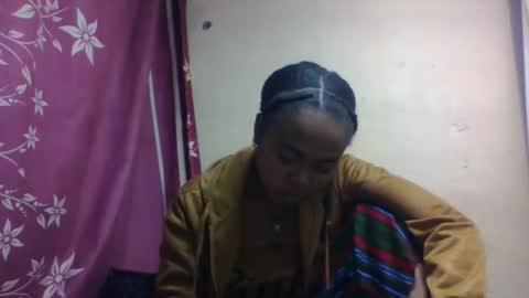 nilah online show from 09/13/25, 11:43