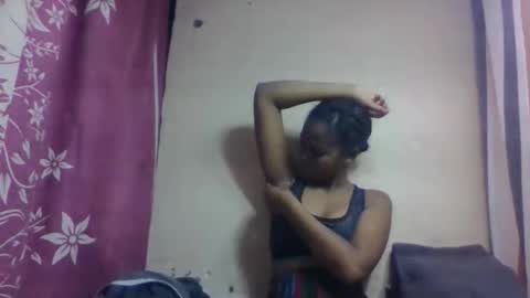 nilah online show from 10/21/25, 02:51