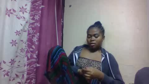 Snapshot of nilahmarie chatting on 11/01/25, 08:00 nilah online show from 11/01/25, 08:00