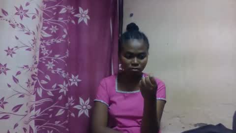 Snapshot of nilahmarie chatting on 11/02/25, 08:17 nilah online show from 11/02/25, 08:17