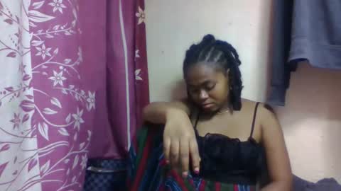 Snapshot of nilahmarie chatting on 12/04/25, 06:27 nilah online show from 12/04/25, 06:27