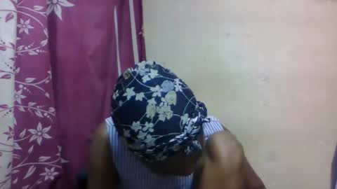 Snapshot of nilahmarie chatting on 12/15/25, 08:07 nilah online show from 12/15/25, 08:07