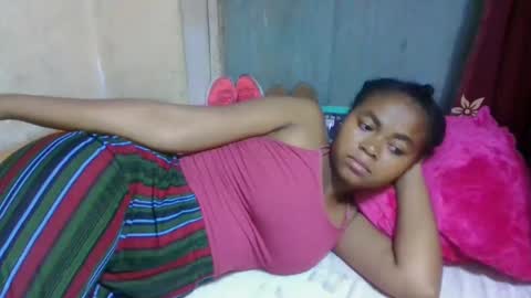 nilah online show from 04/30/26, 09:08