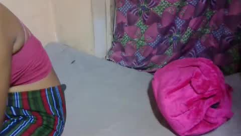 nilah online show from 05/28/26, 07:44