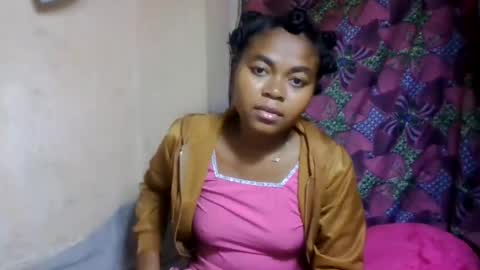 nilah online show from 06/08/26, 05:02