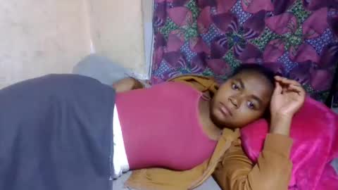nilah online show from 06/11/26, 04:21