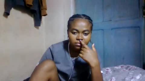 nilah online show from 06/22/26, 07:38