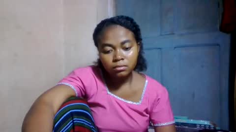 nilah online show from 06/24/26, 10:03