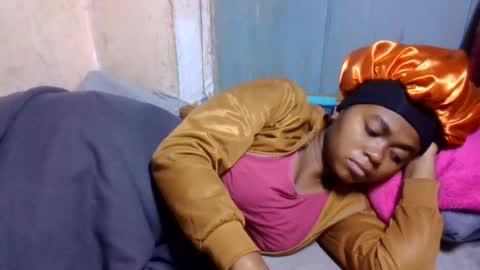 nilah online show from 07/14/26, 02:38