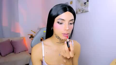 Snapshot of nilam217 chatting on 03/19/26, 02:04 Nilam online show from 03/19/26, 02:04