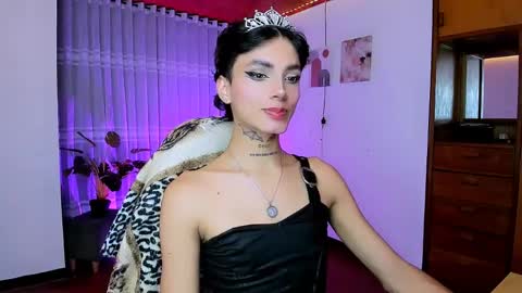 Snapshot of nilam217 chatting on 05/15/26, 04:30 Nilam online show from 05/15/26, 04:30