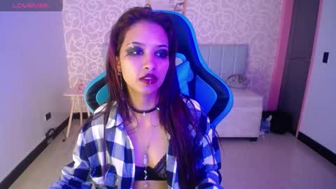 nilia_ch online show from 02/01/25, 04:35