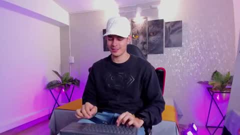 Nils online show from 10/04/25, 03:26