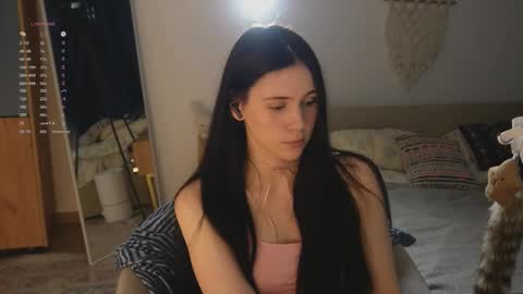 Snapshot of nimfaheart chatting on 03/18/26, 05:49 Jennet online show from 03/18/26, 05:49