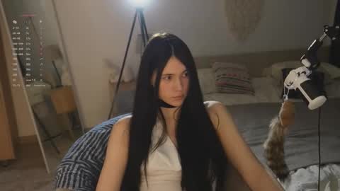 Snapshot of nimfaheart chatting on 03/19/26, 06:12 Jennet online show from 03/19/26, 06:12