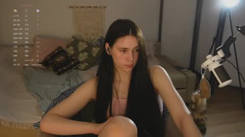 Snapshot of nimfaheart chatting on 05/16/26, 08:07 Jennet online show from 05/16/26, 08:07