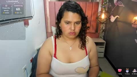 Snapshot of nina__sky_ chatting on 11/07/25, 01:00 NINA SKY online show from 11/07/25, 01:00