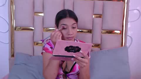 Nina Carther online show from 10/04/25, 11:30