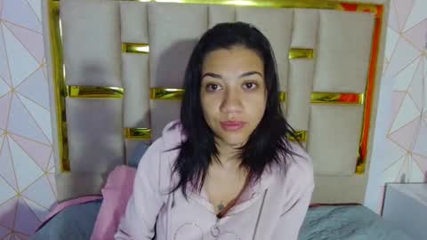 Nina Carther online show from 02/05/26, 09:58
