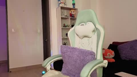 Snapshot of nina_delrey chatting on 04/16/26, 10:23 Nina Neon Nostrade online show from 04/16/26, 10:23
